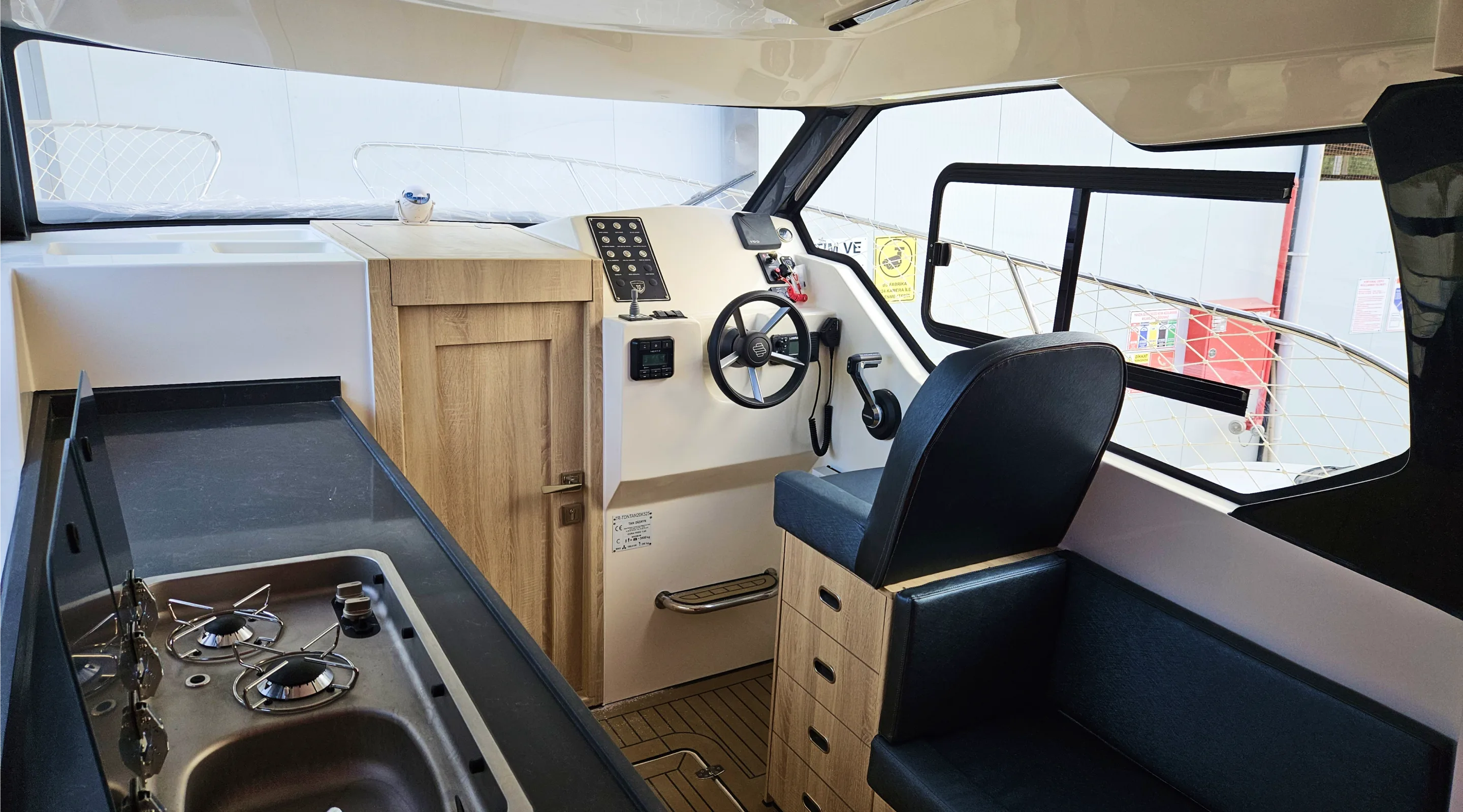 7.65 Free Series 2 salon ve iç yaşam alanı